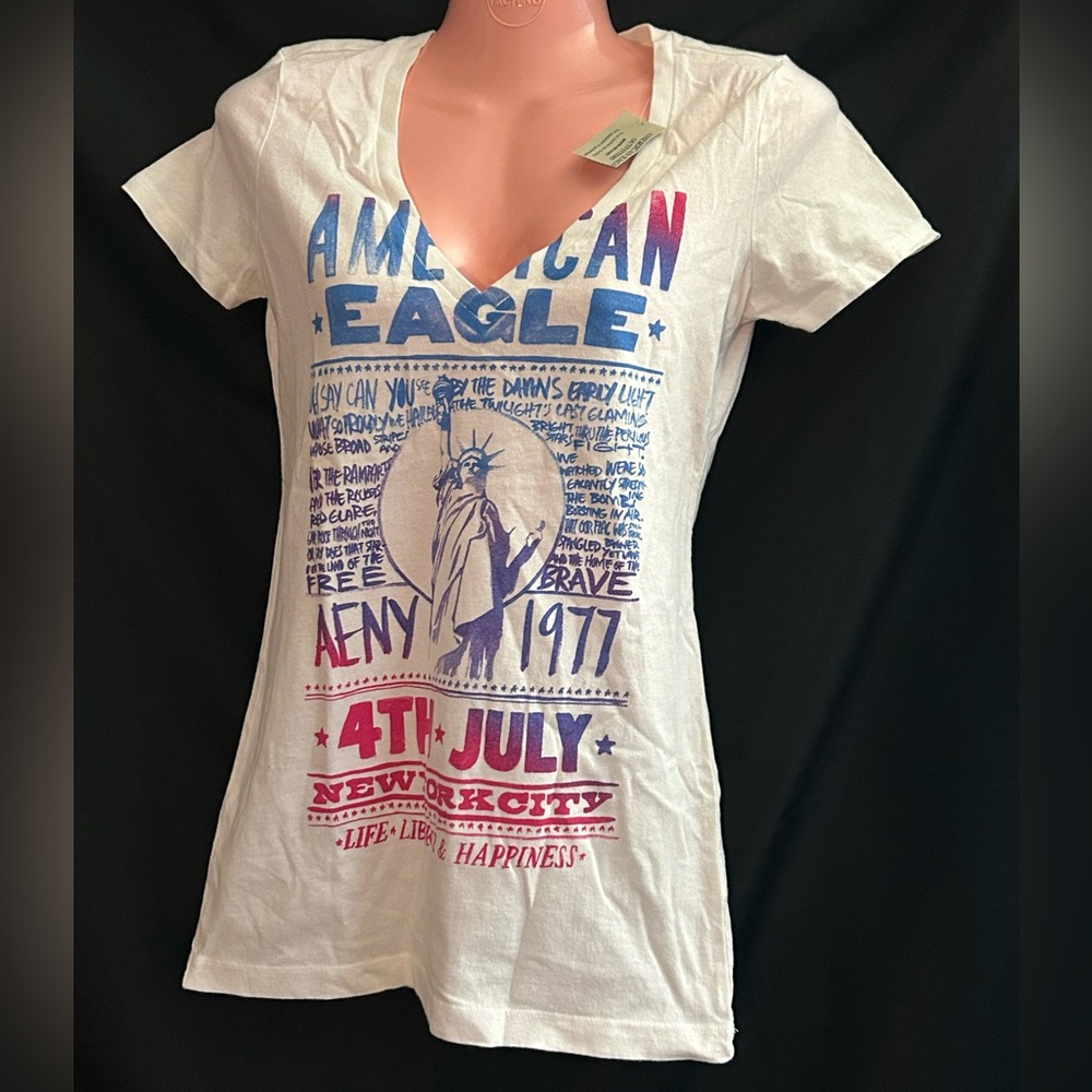 American Eagle Outfitters White V‑Neck Tee Patriotic Graphic Women’s SM NWT